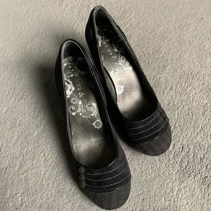 Eva & Zoe Capital Noir Plaid Shoe